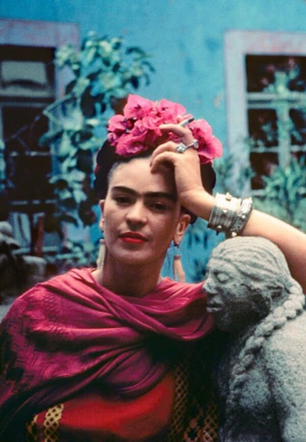 Frida Kahlo a color en 13 fotografías poco conocidas La cafeína de